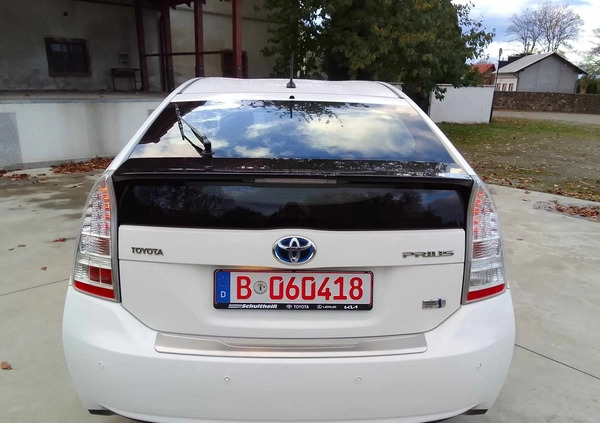 Toyota Prius cena 39900 przebieg: 177300, rok produkcji 2011 z Bielawa małe 211